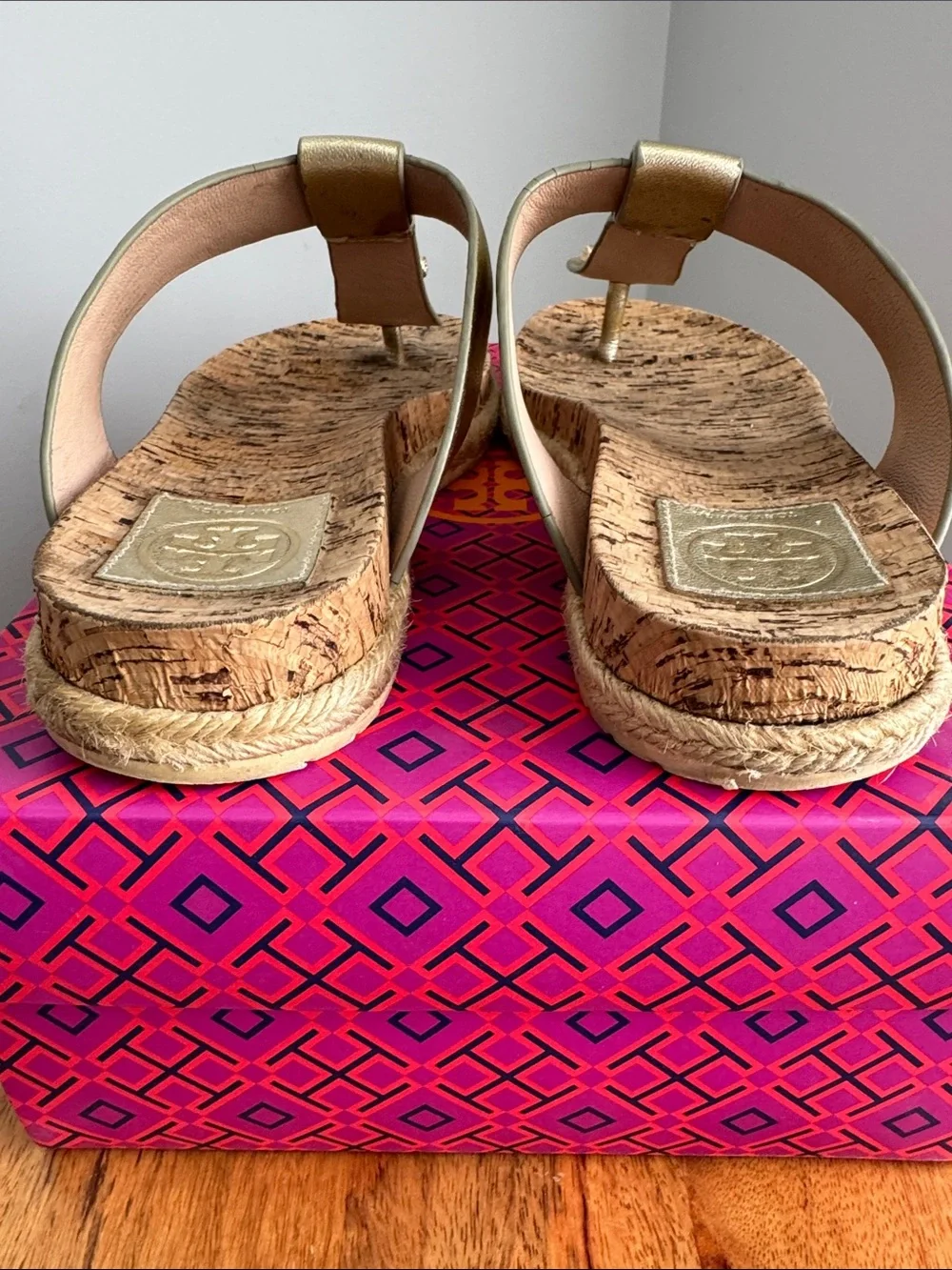 Tory Burch Armando Leather Cork Footbed Flat Thong - Gold, Size 8